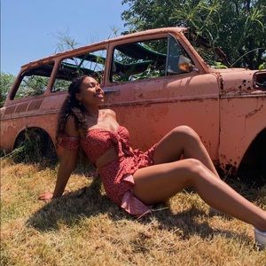 Meet your Posher, Rebeca